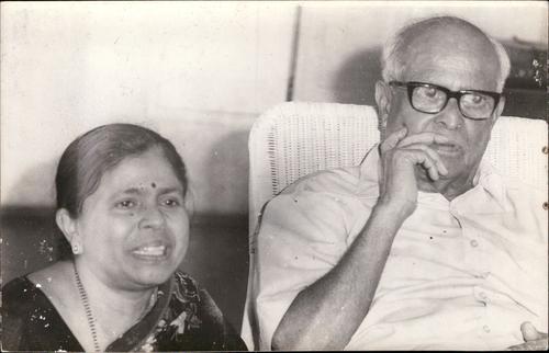 Jyotsna Kamat with R.K. Narayan 