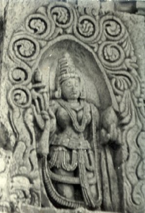 Seductress in a Stone - Hoysala Sculpture