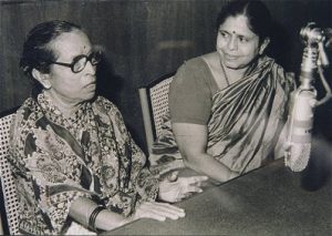 gangubaihangal-with-Jyotsnakamat-kamat